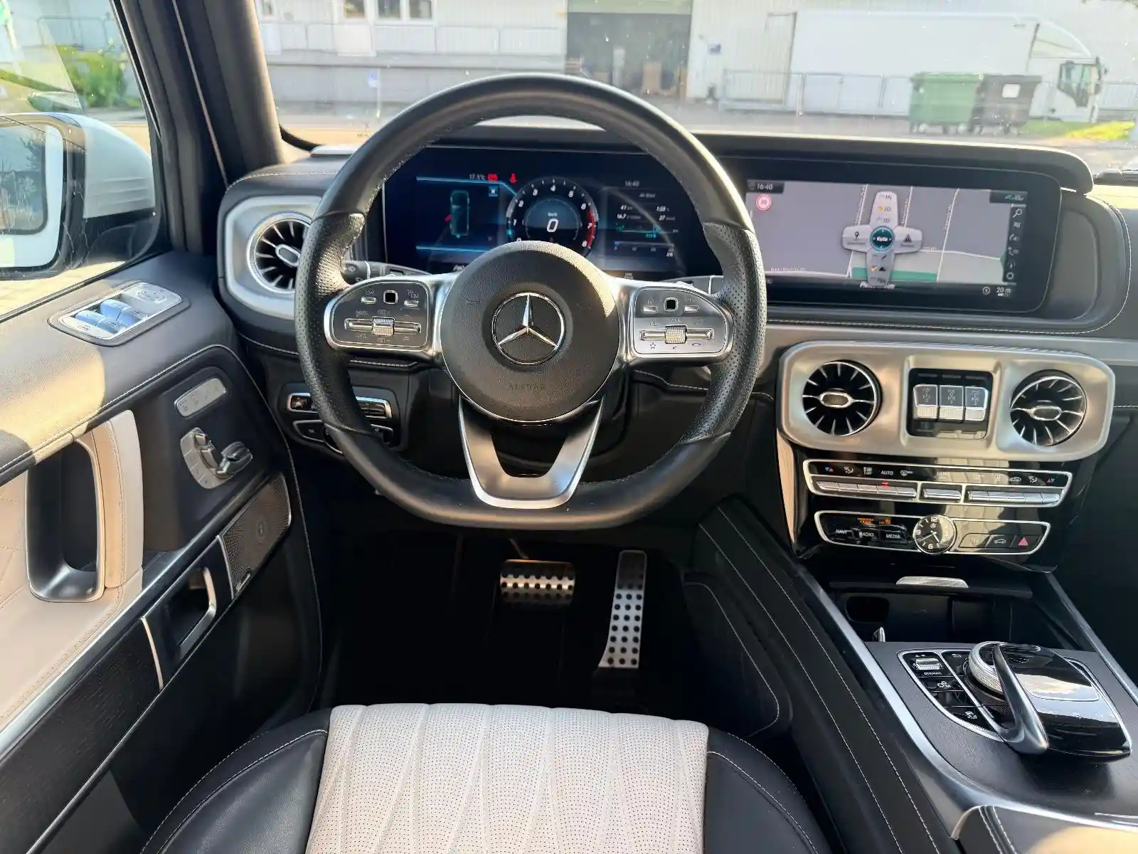 Mercedes-Benz G 500