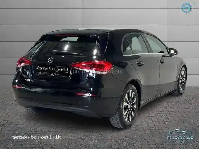 Mercedes-Benz A 180