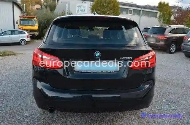 BMW 218