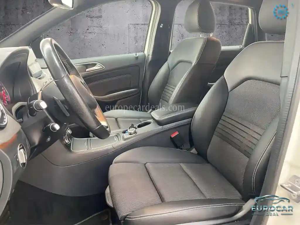 Mercedes-Benz B 220
