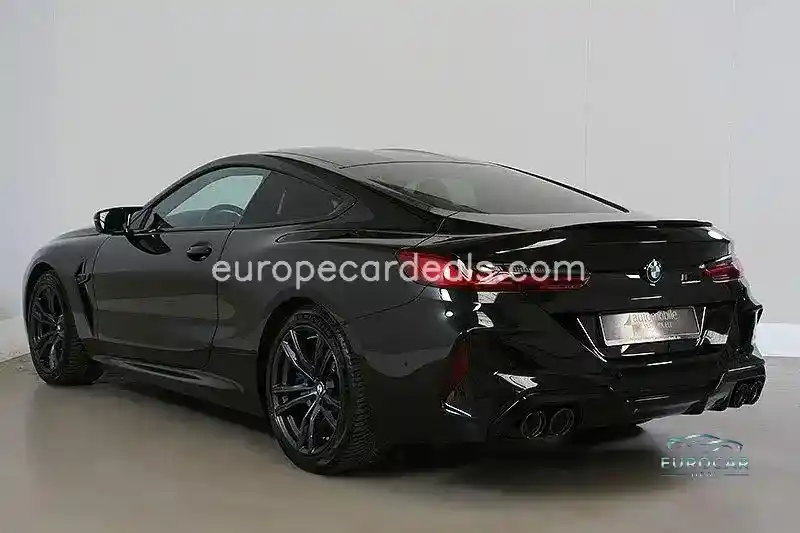 BMW M8