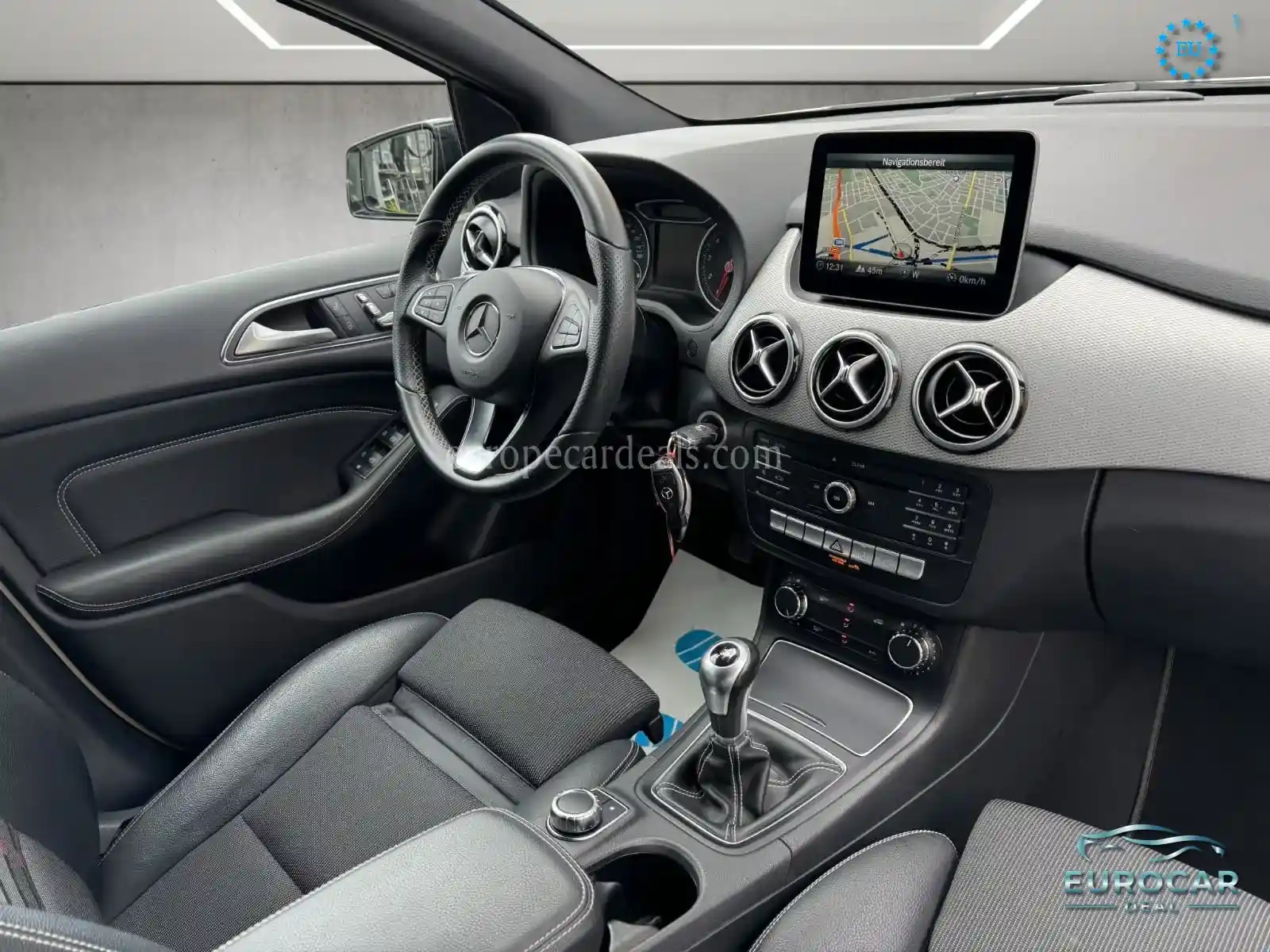 Mercedes-Benz B 180