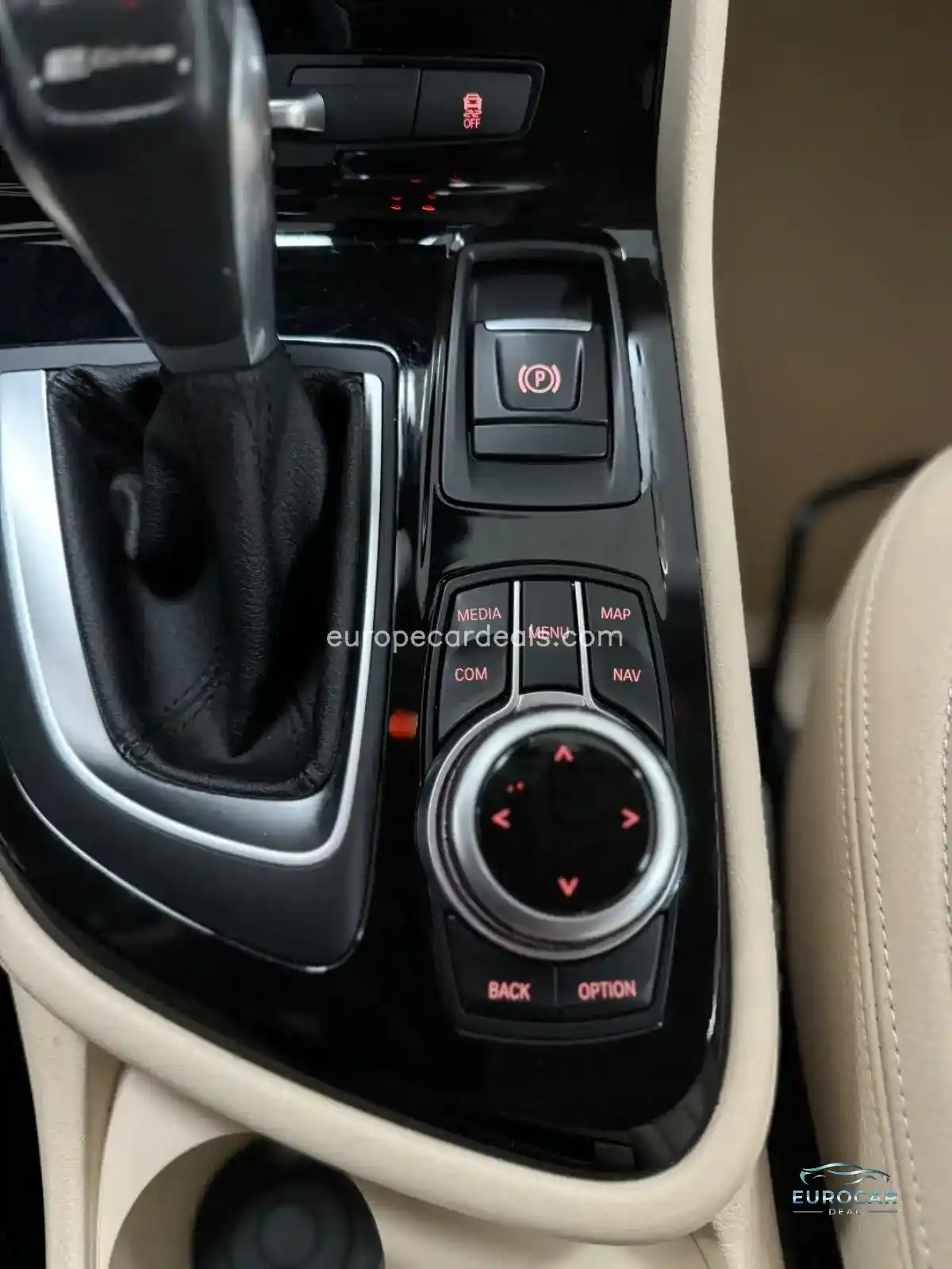 BMW 225