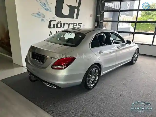 Mercedes-Benz C 180