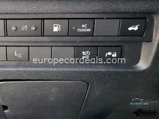 Mitsubishi Plug-in Hybrid Outlander