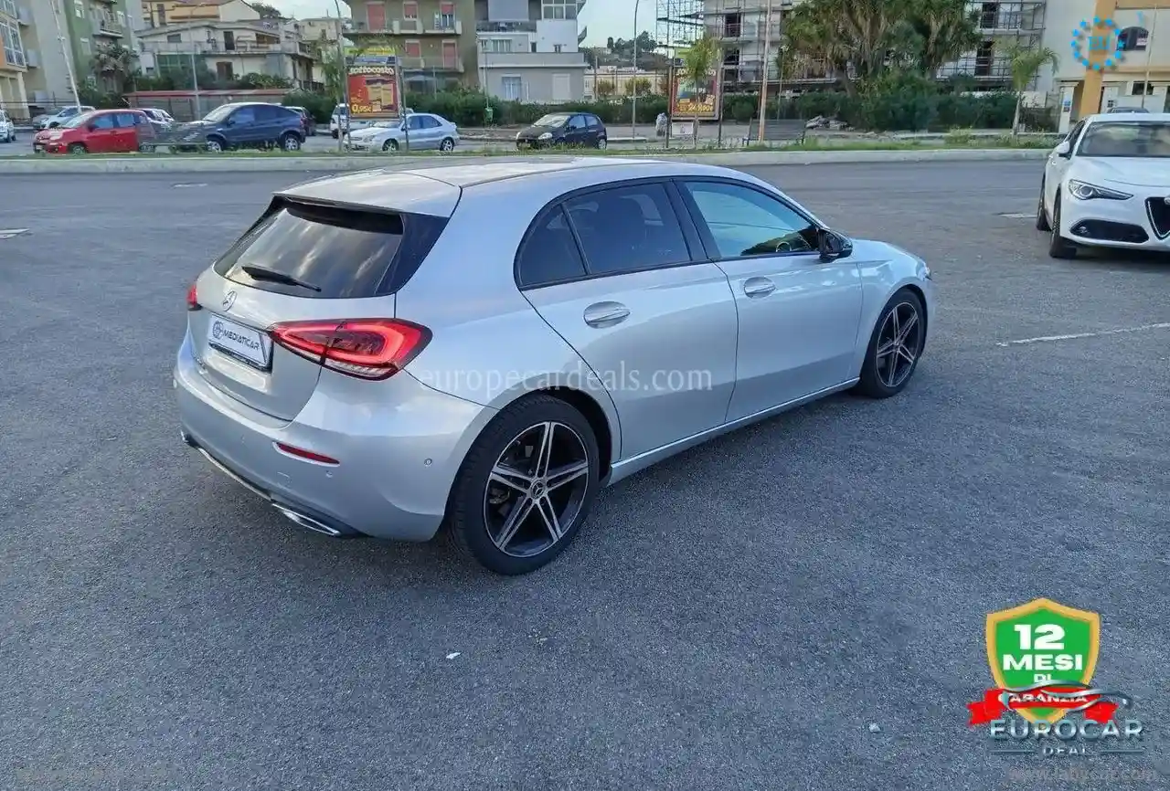 Mercedes-Benz A 180