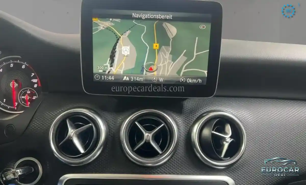 Mercedes-Benz A 180
