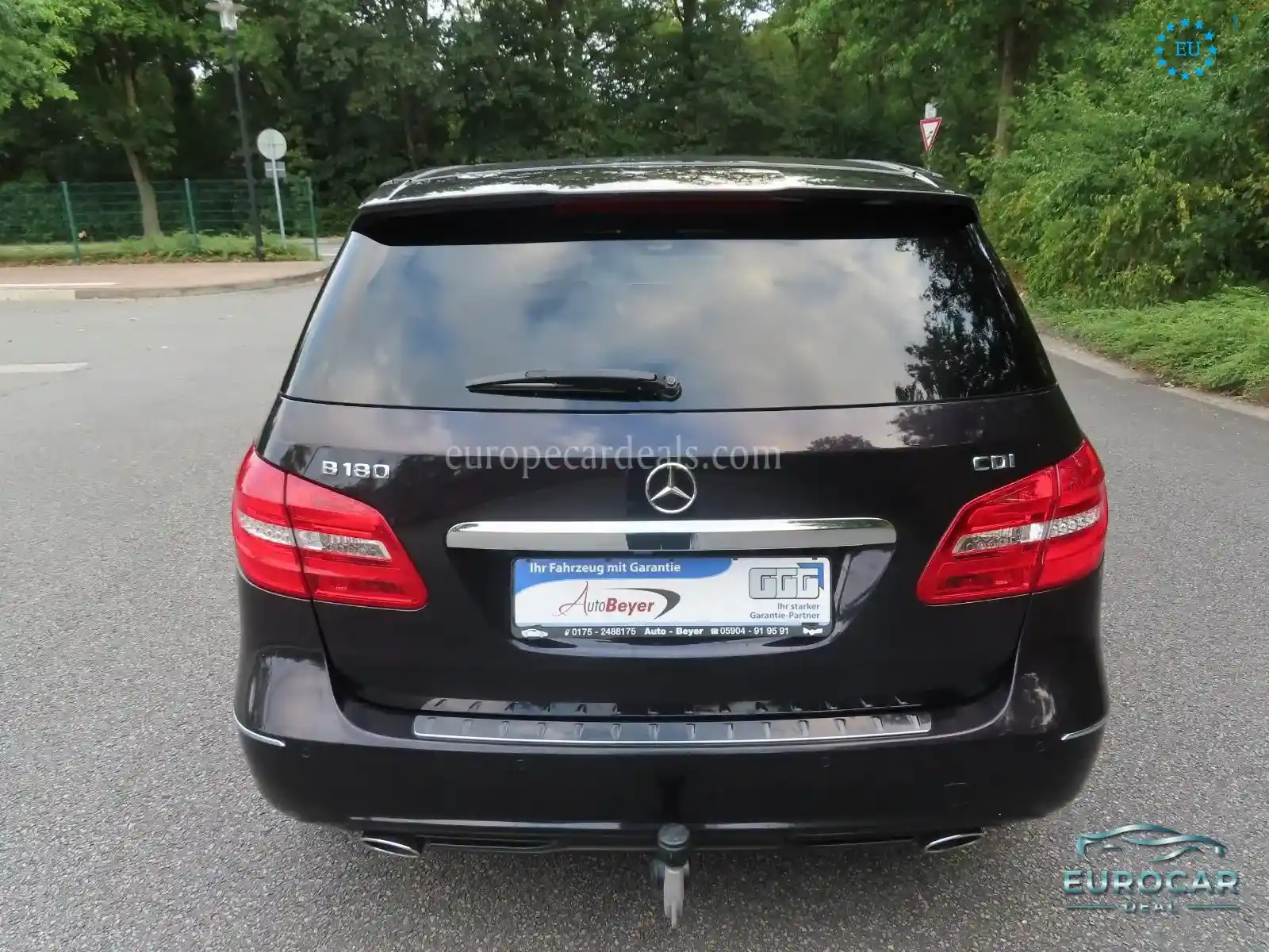 Mercedes-Benz B 180