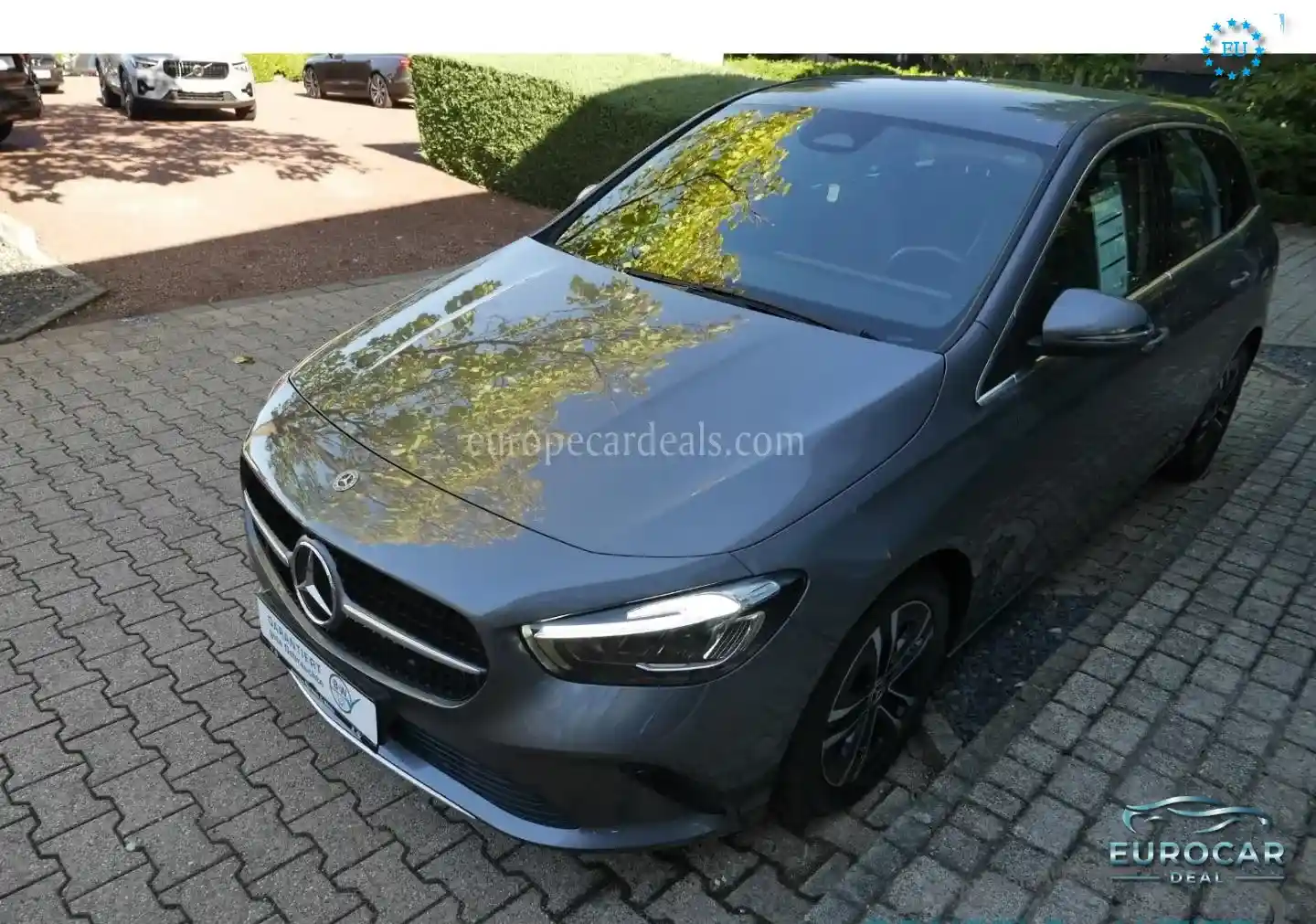Mercedes-Benz B 180