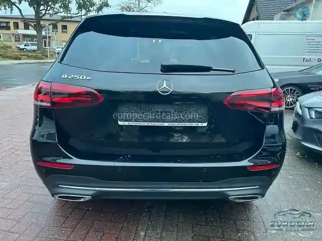 Mercedes-Benz B 250