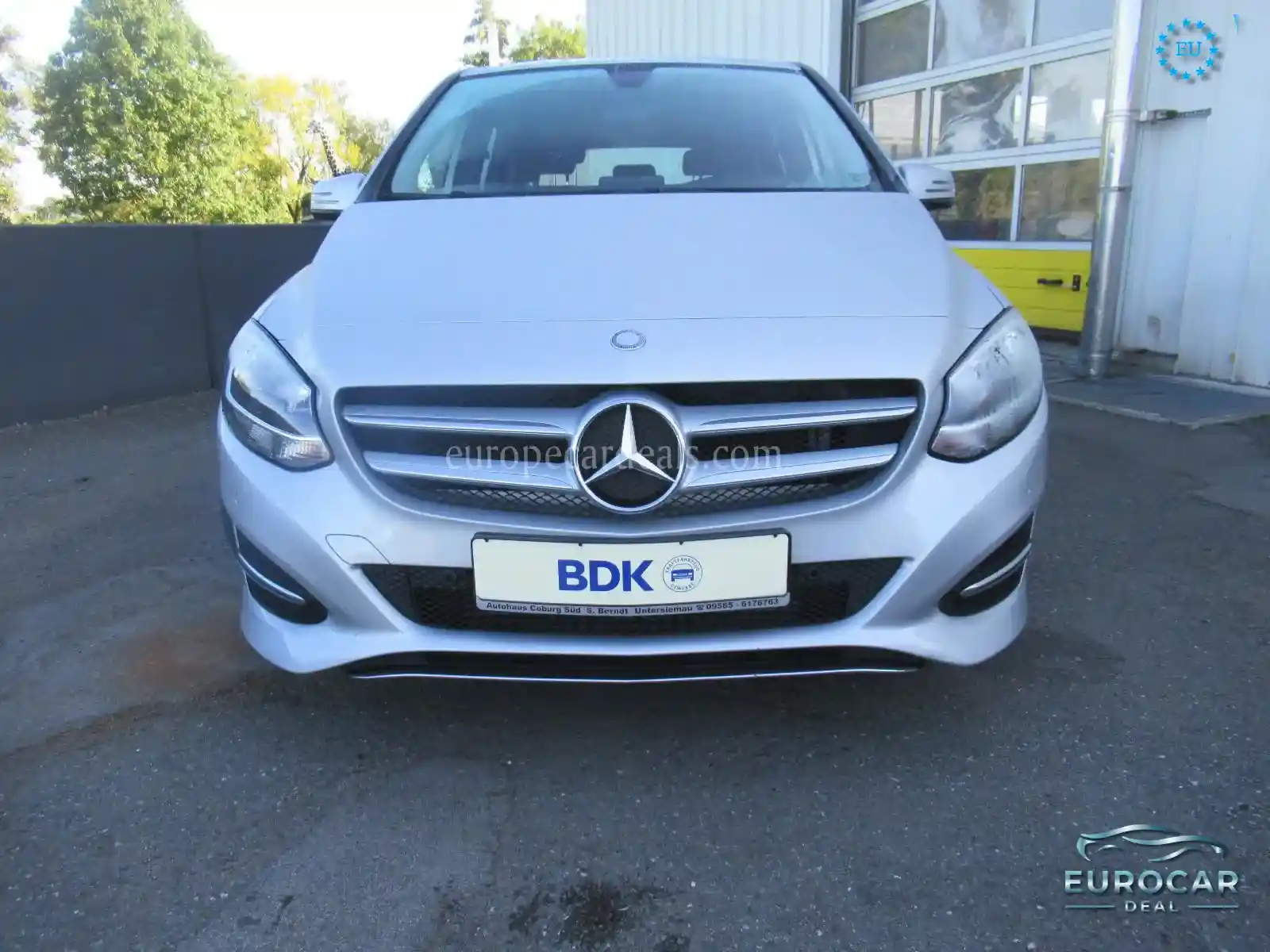 Mercedes-Benz B 180
