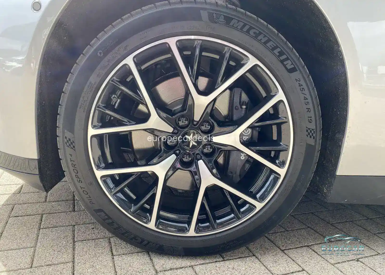 XPENG P7