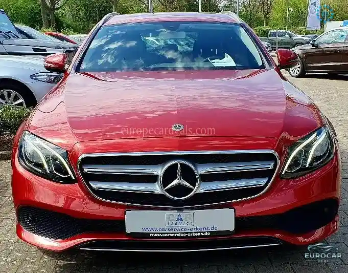 Mercedes-Benz E 200