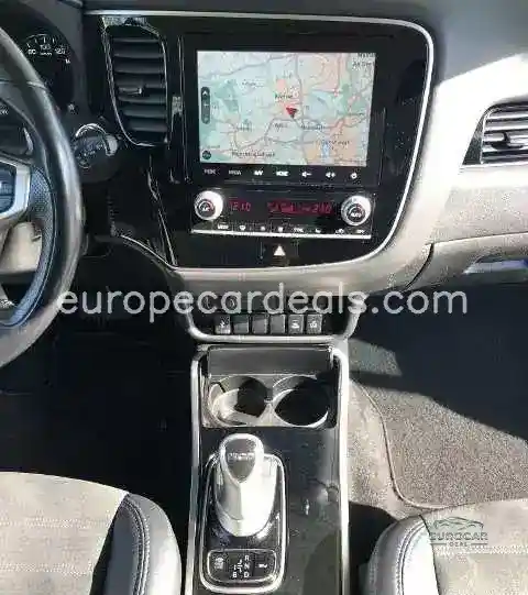 Mitsubishi Plug-in Hybrid Outlander