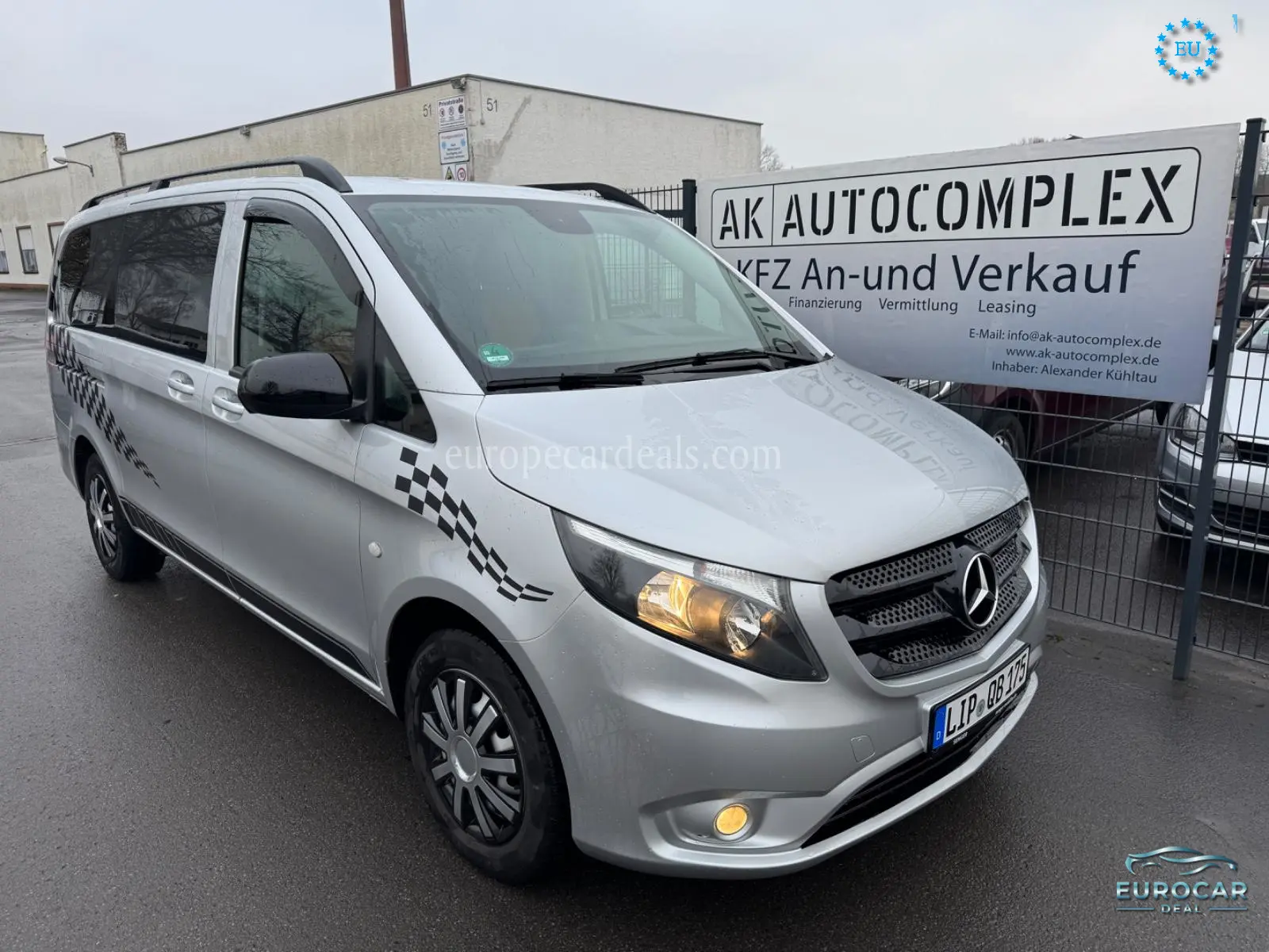 Mercedes-Benz V 220