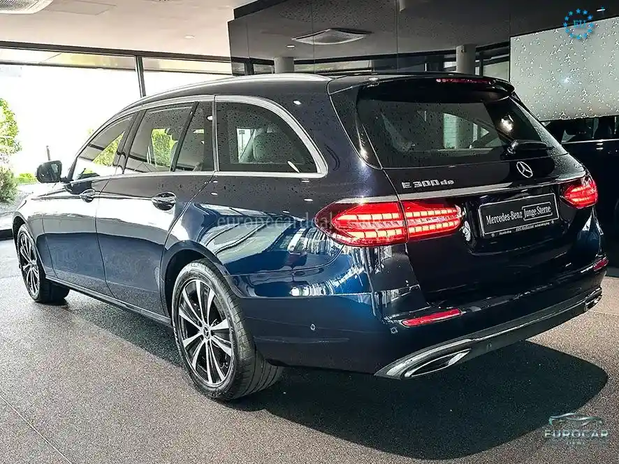 Mercedes-Benz E 300