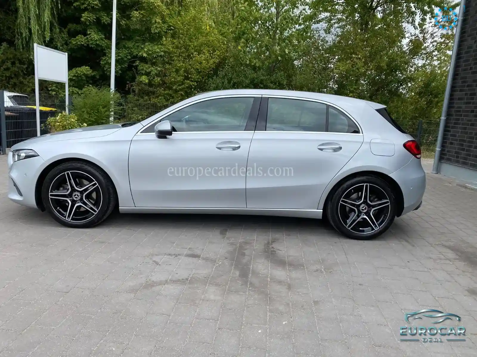 Mercedes-Benz A 220
