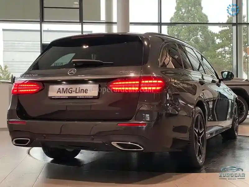 Mercedes-Benz E 300
