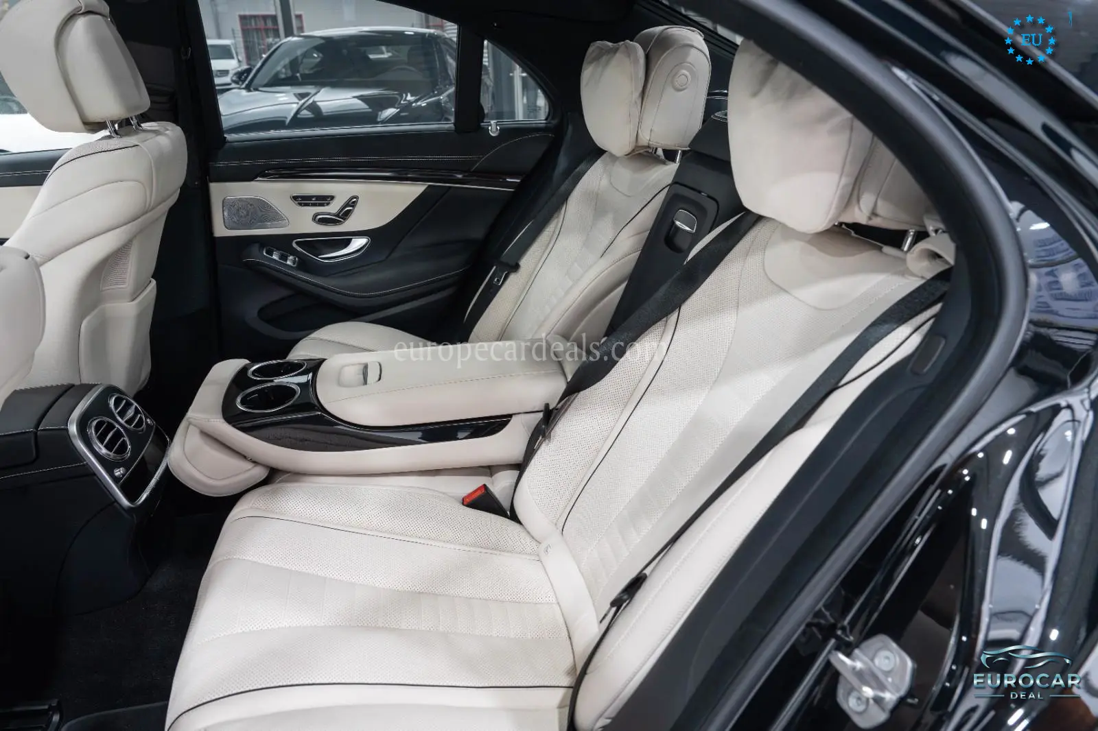 Mercedes-Benz S 560
