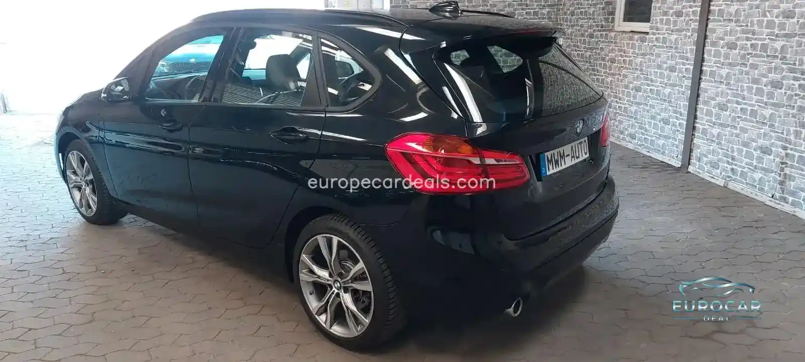 BMW 225