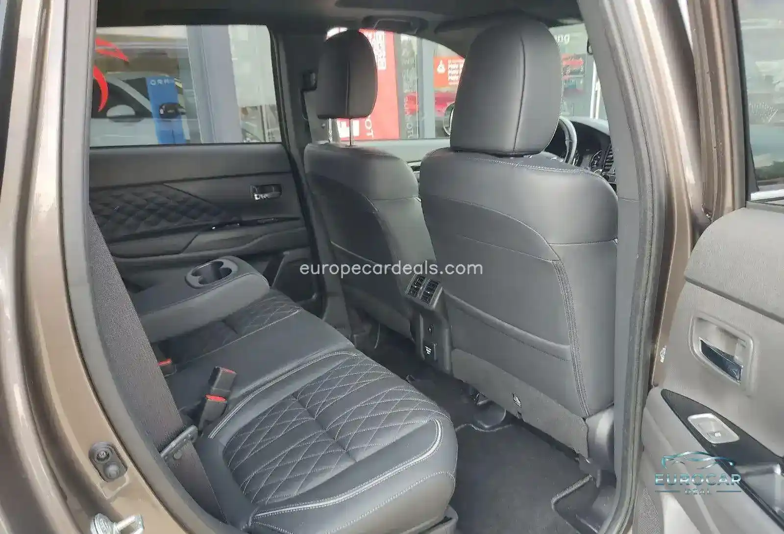 Mitsubishi Plug-in Hybrid Outlander
