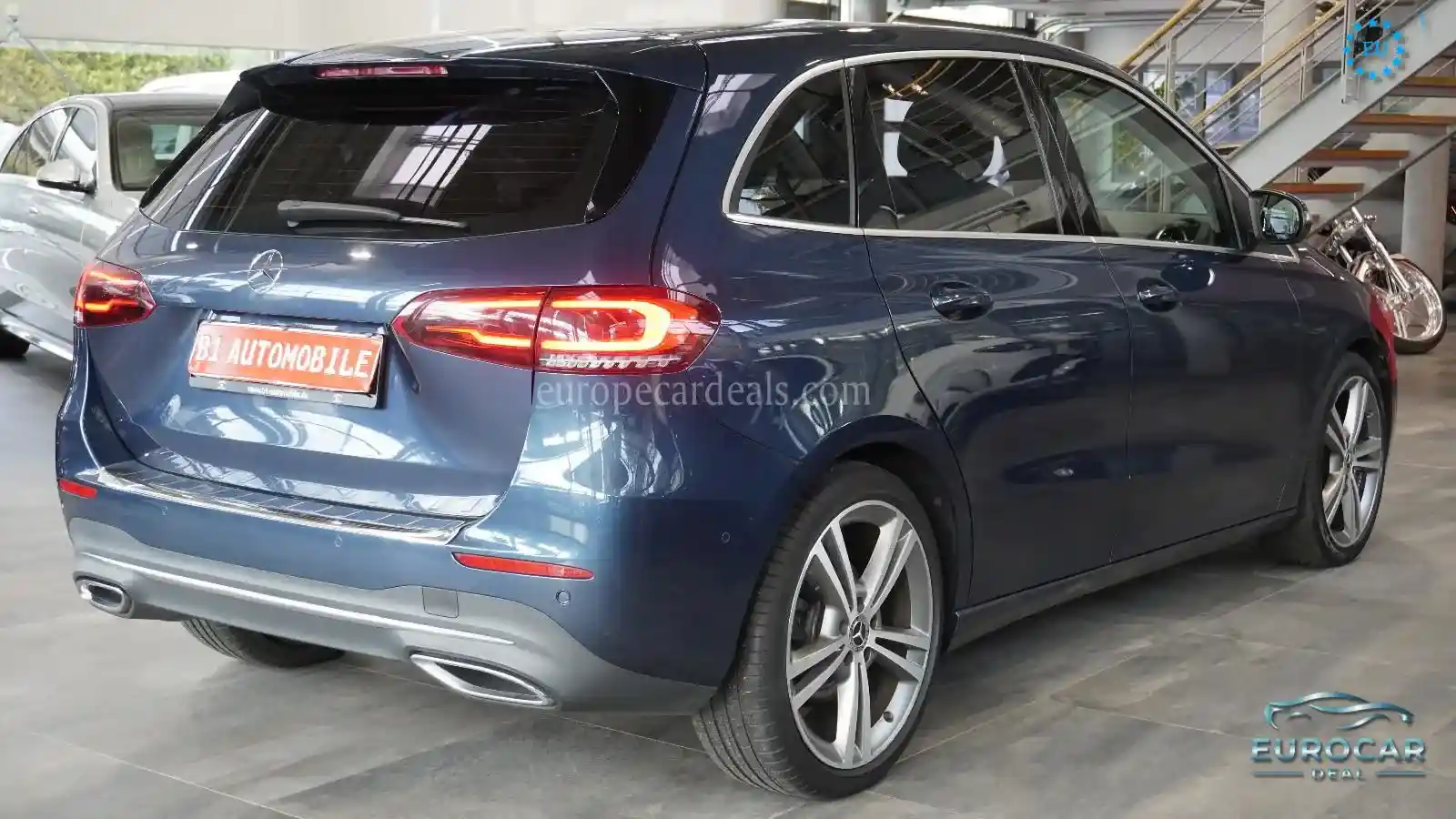 Mercedes-Benz B 220