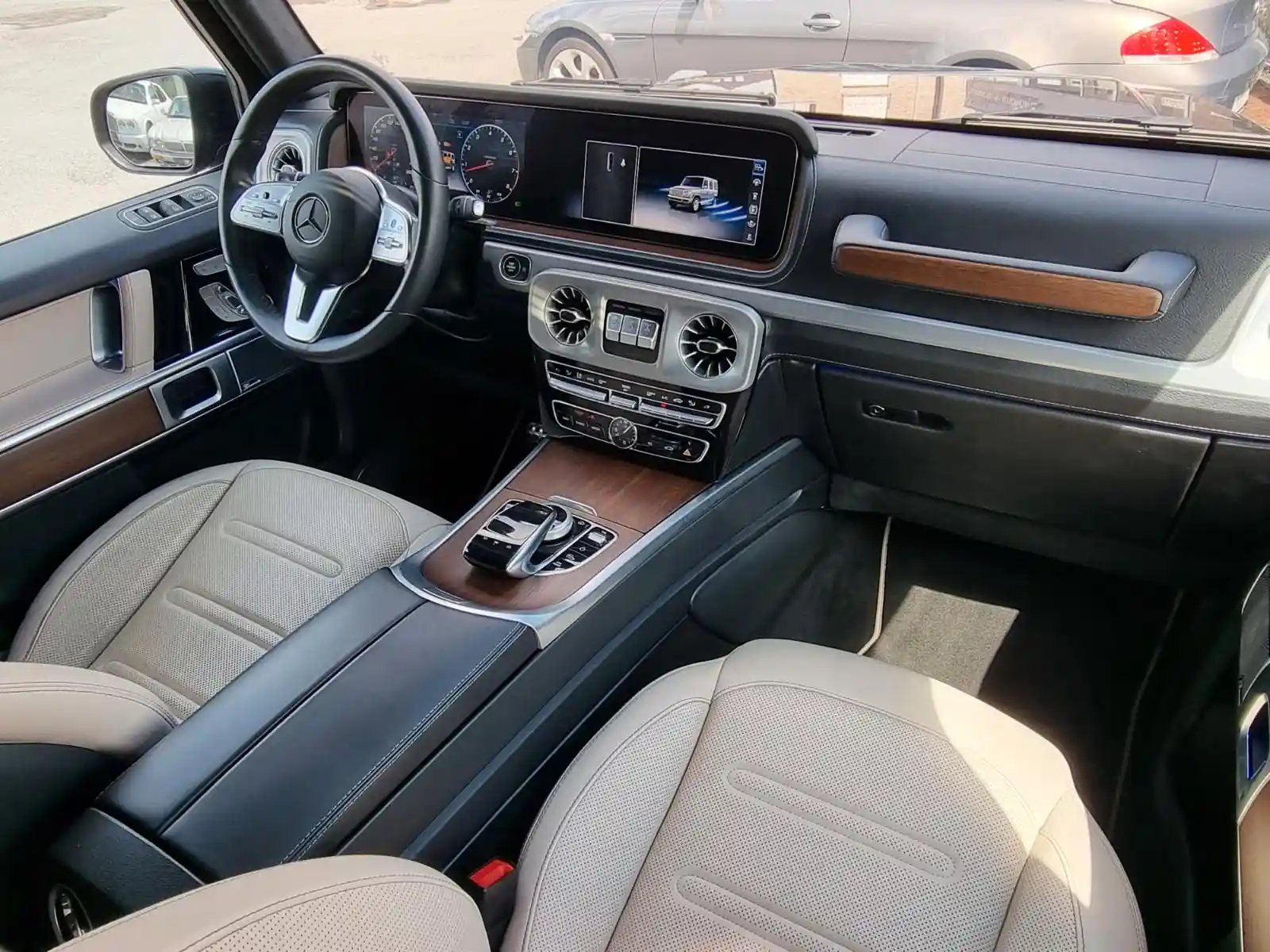 Mercedes-Benz G 500