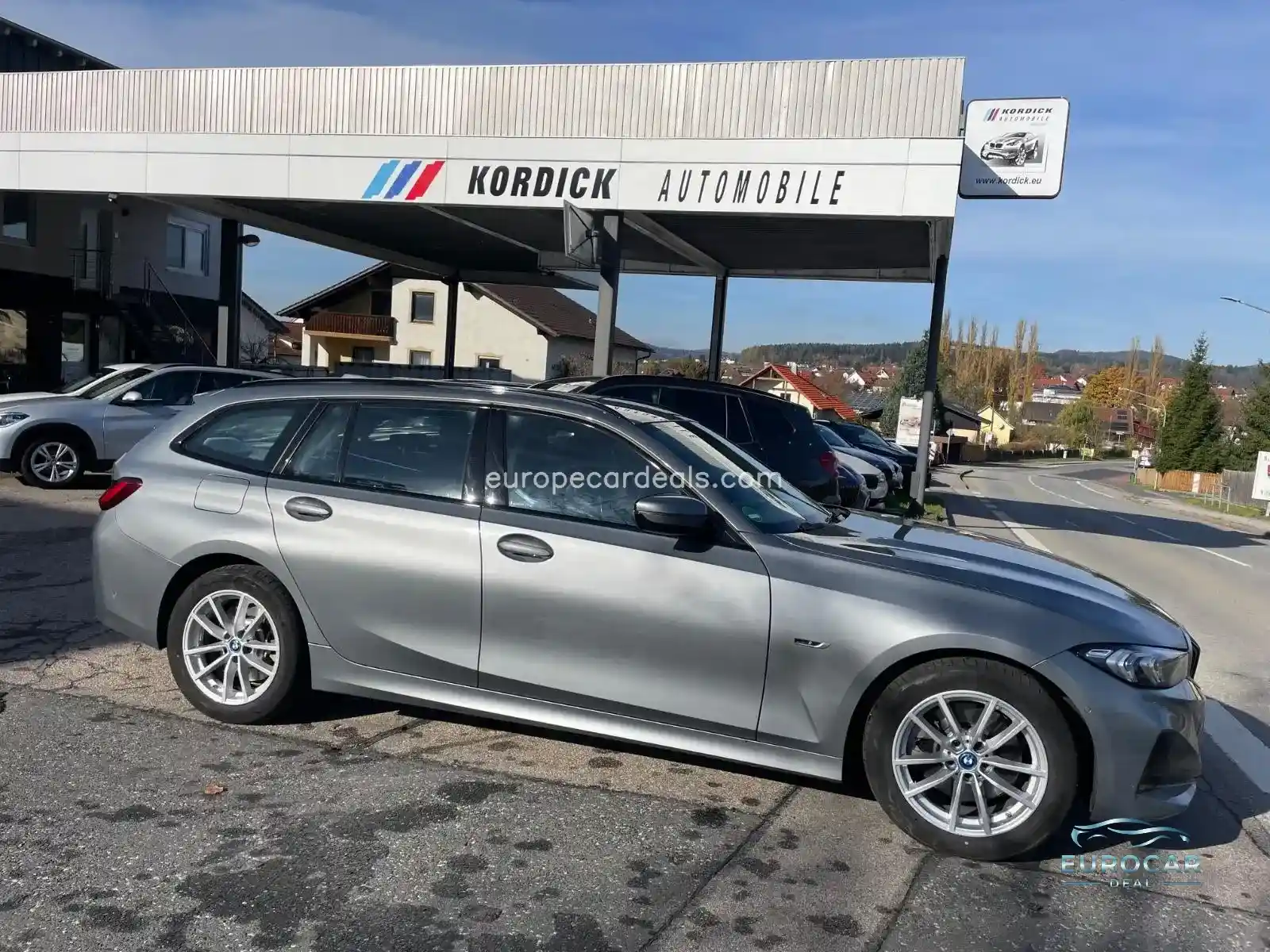 BMW 330