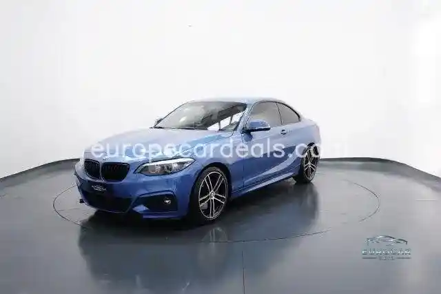BMW 230