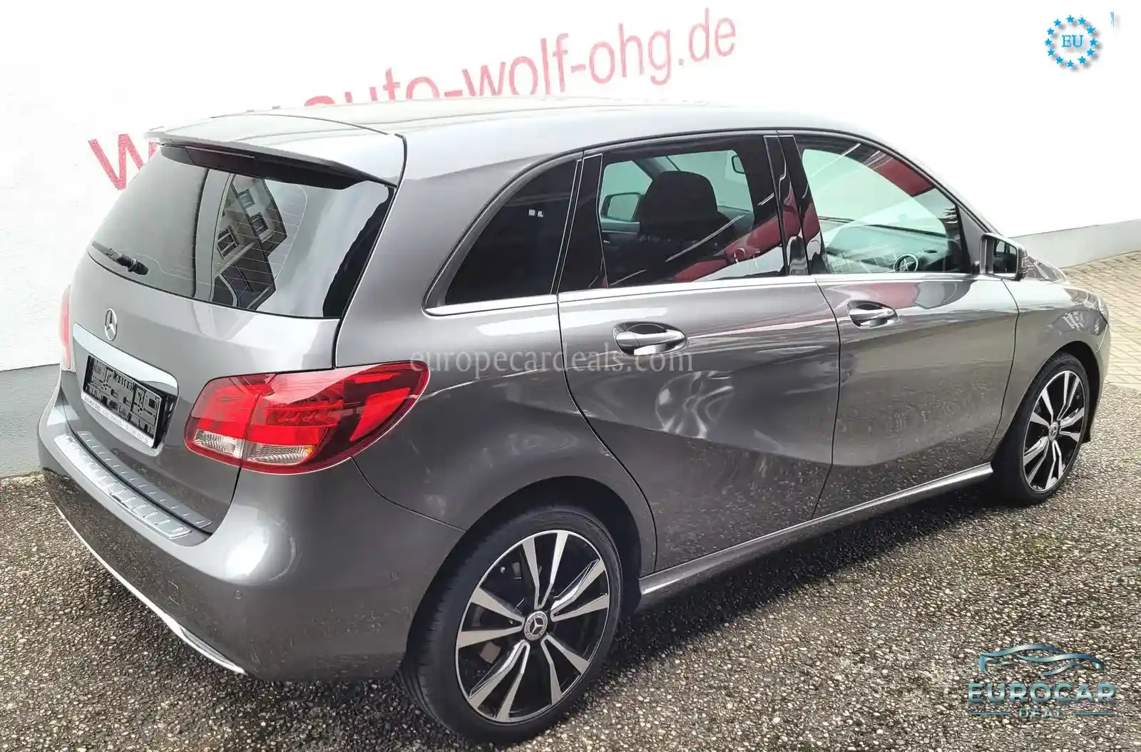 Mercedes-Benz B 180