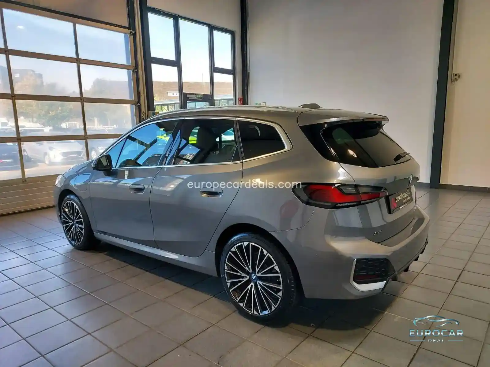 BMW 225