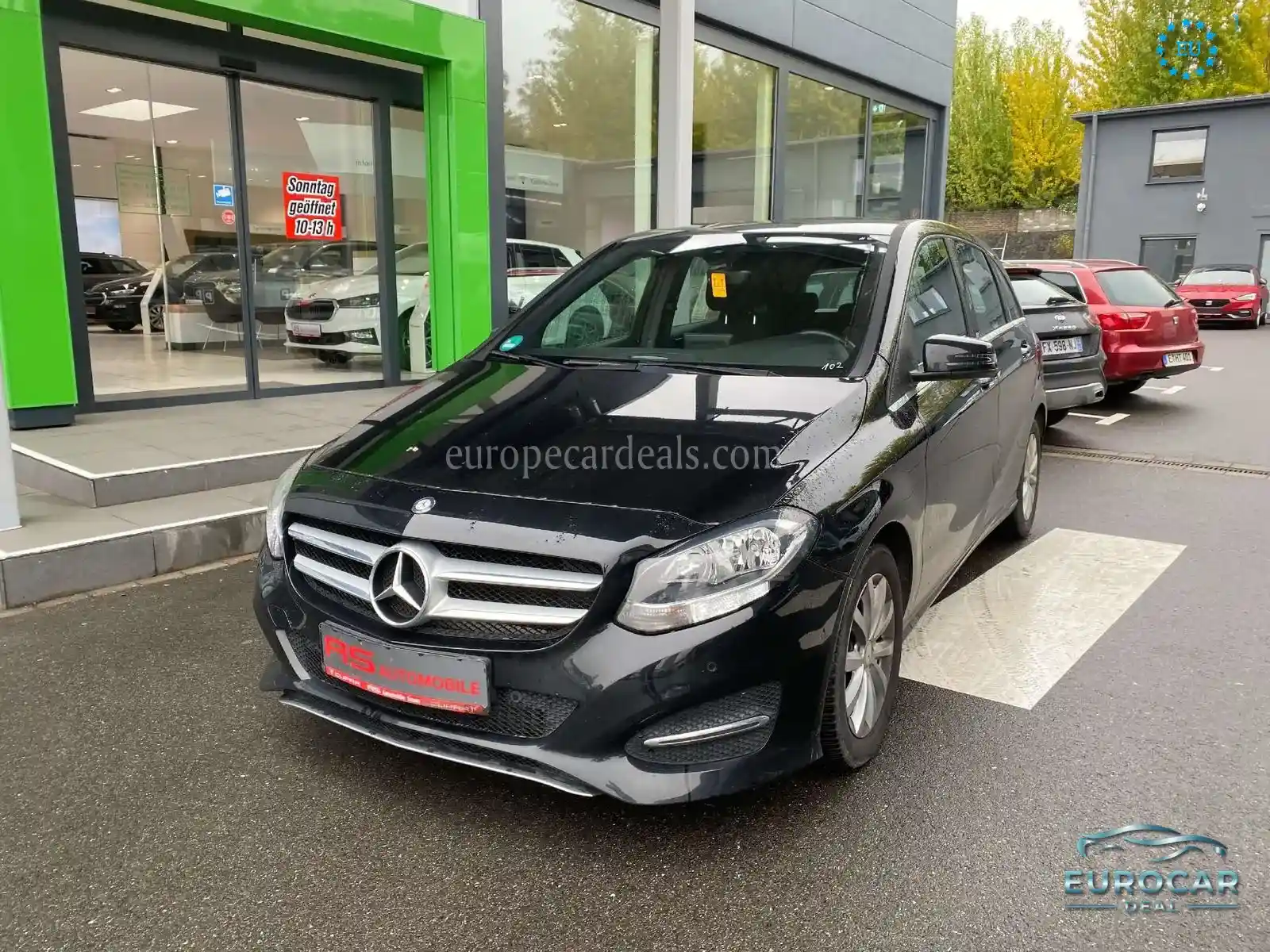 Mercedes-Benz B 180