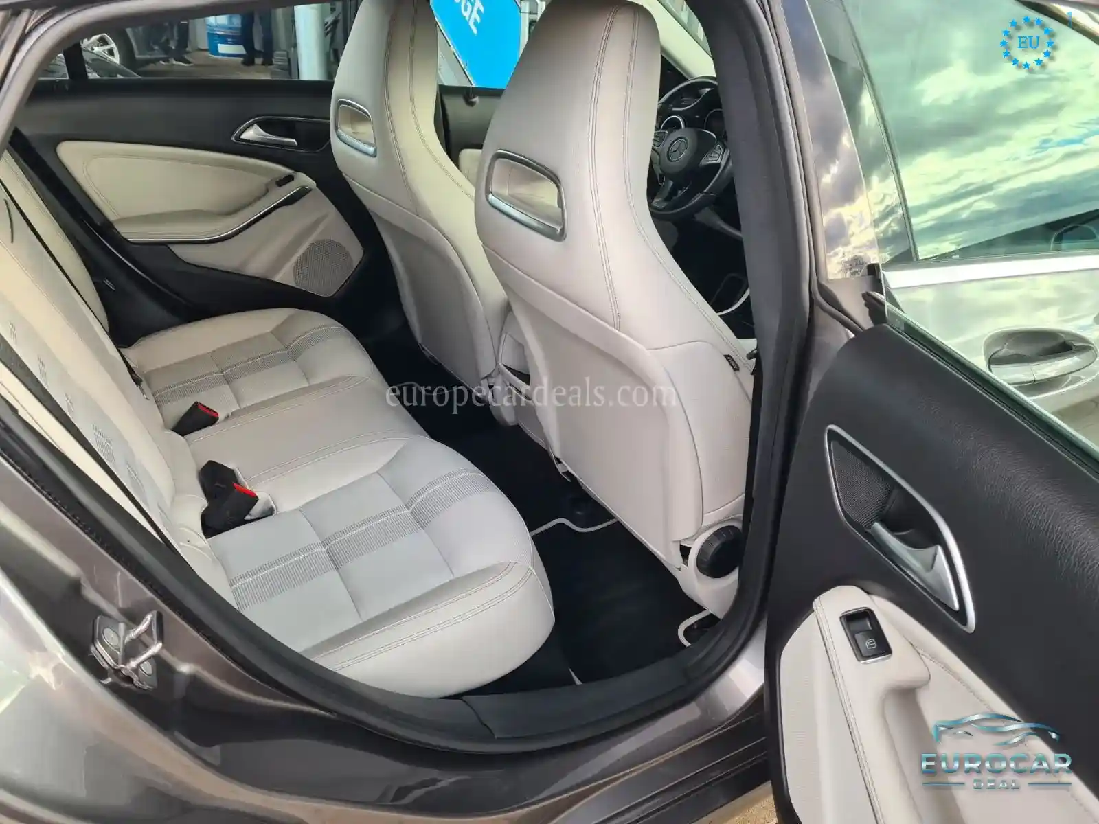 Mercedes-Benz CLA 180