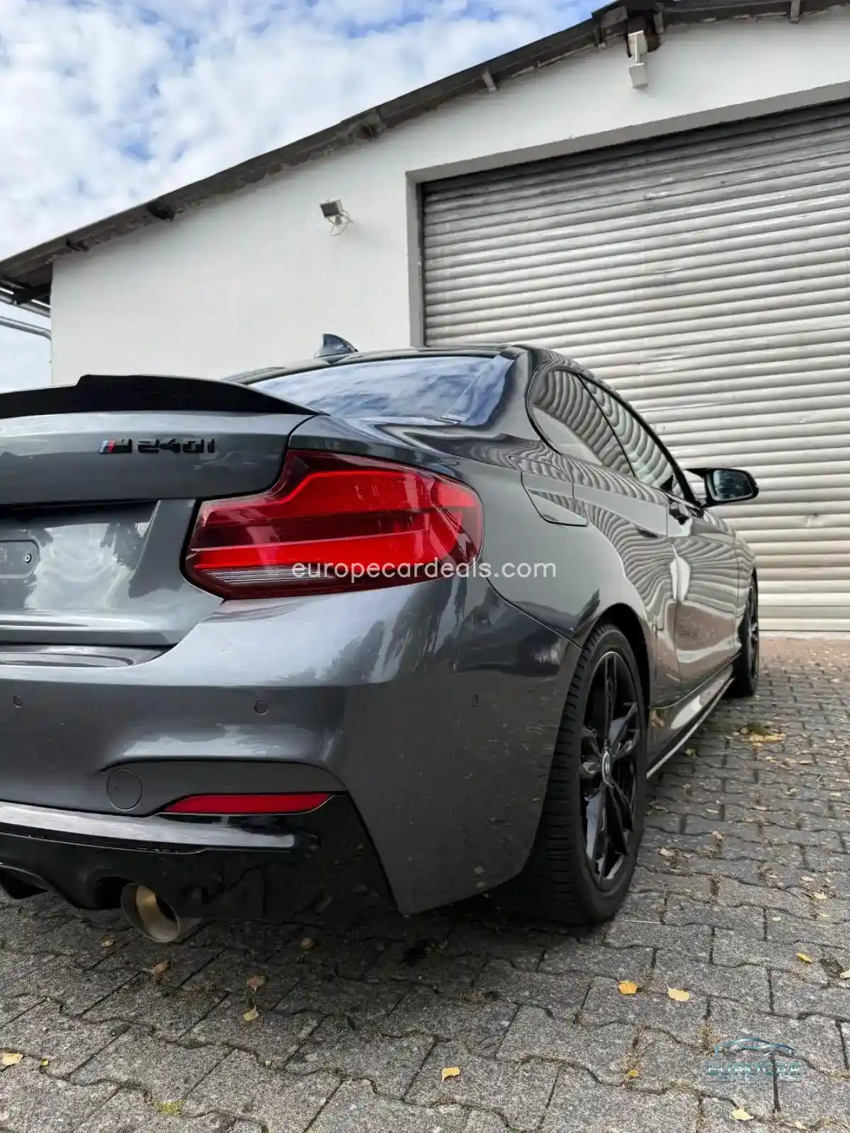 BMW M240i