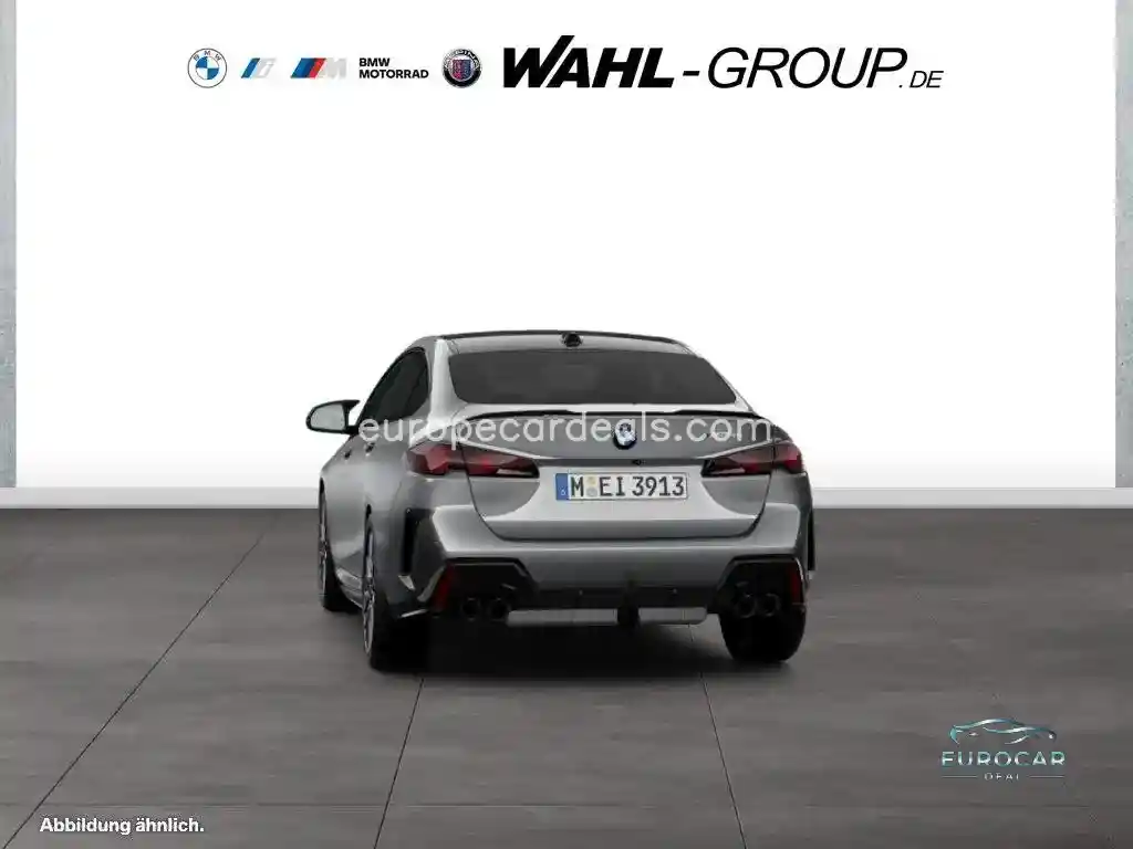 BMW M235