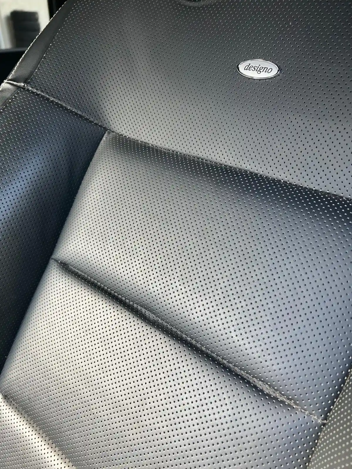 Mercedes-Benz G 500
