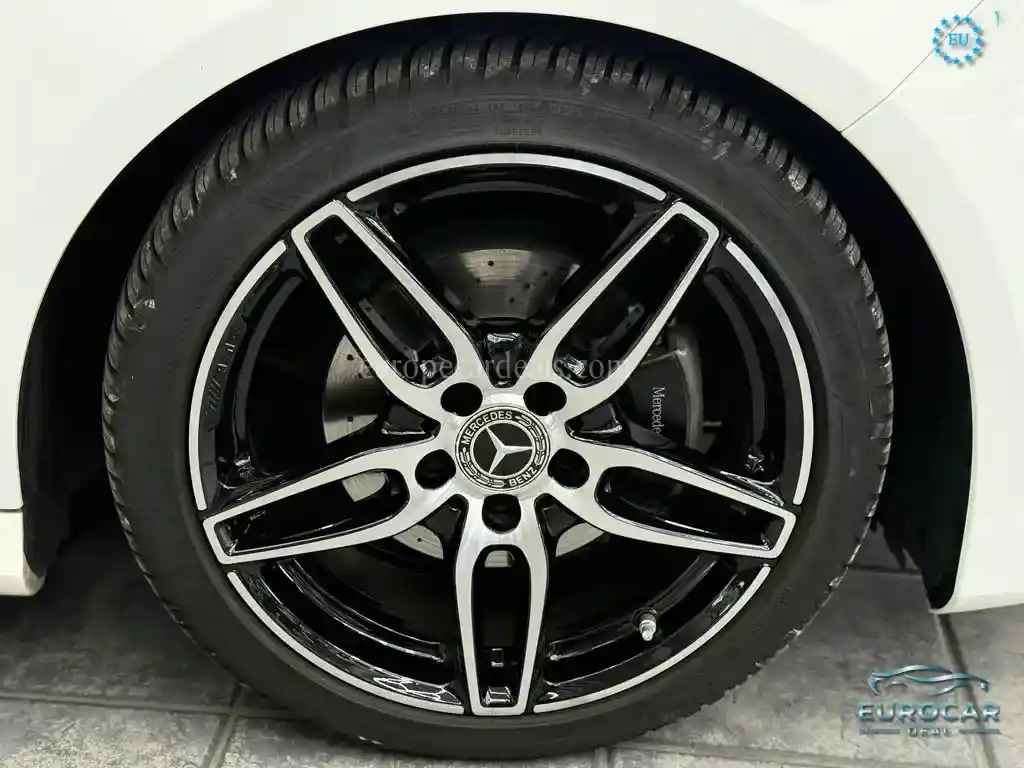 Mercedes-Benz CLA 200 Shooting Brake