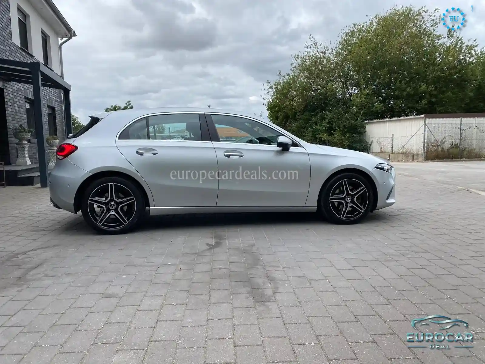 Mercedes-Benz A 220