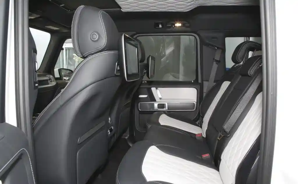 Mercedes-Benz G 500
