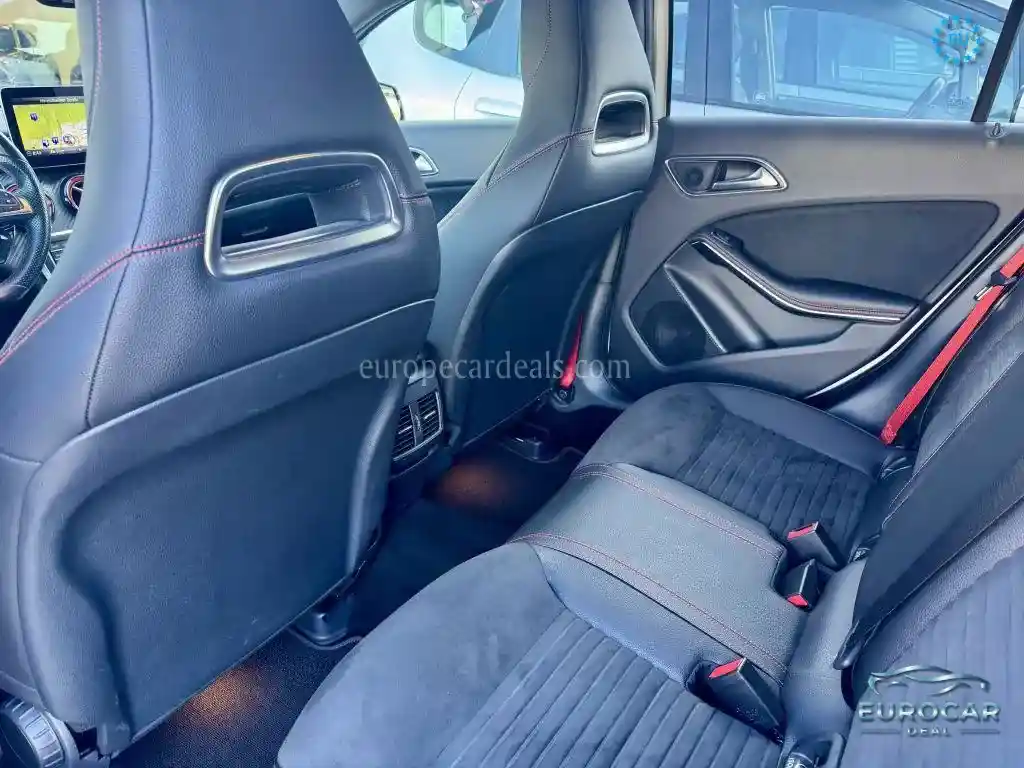 Mercedes-Benz A 45 AMG