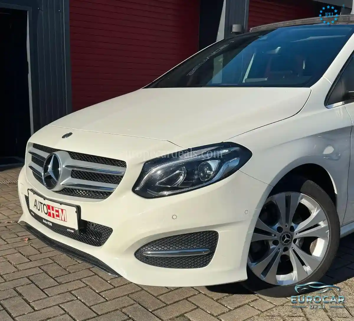 Mercedes-Benz B 180