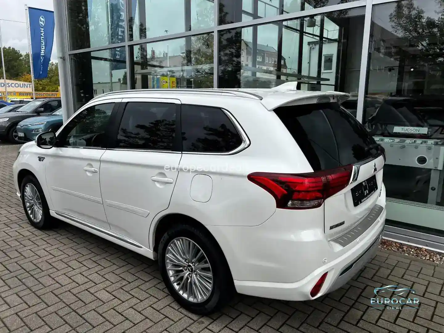 Mitsubishi Plug-in Hybrid Outlander