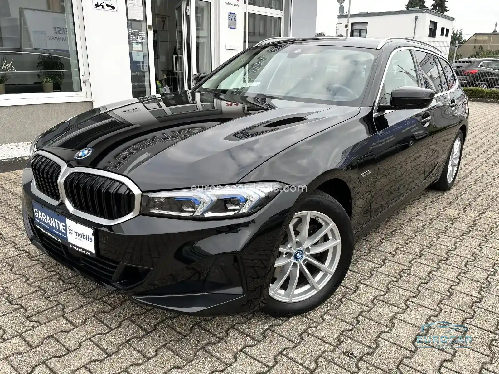 BMW 330