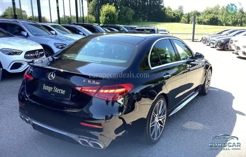 Mercedes-Benz C 63 AMG