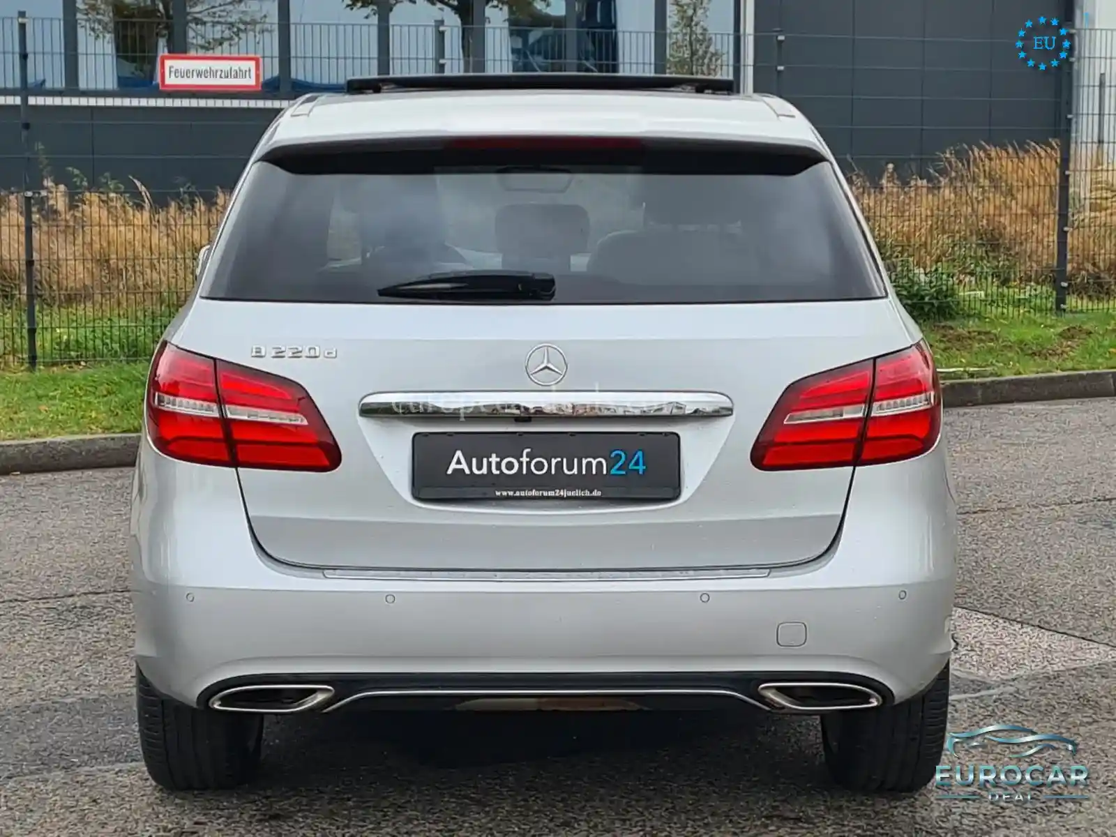 Mercedes-Benz B 220