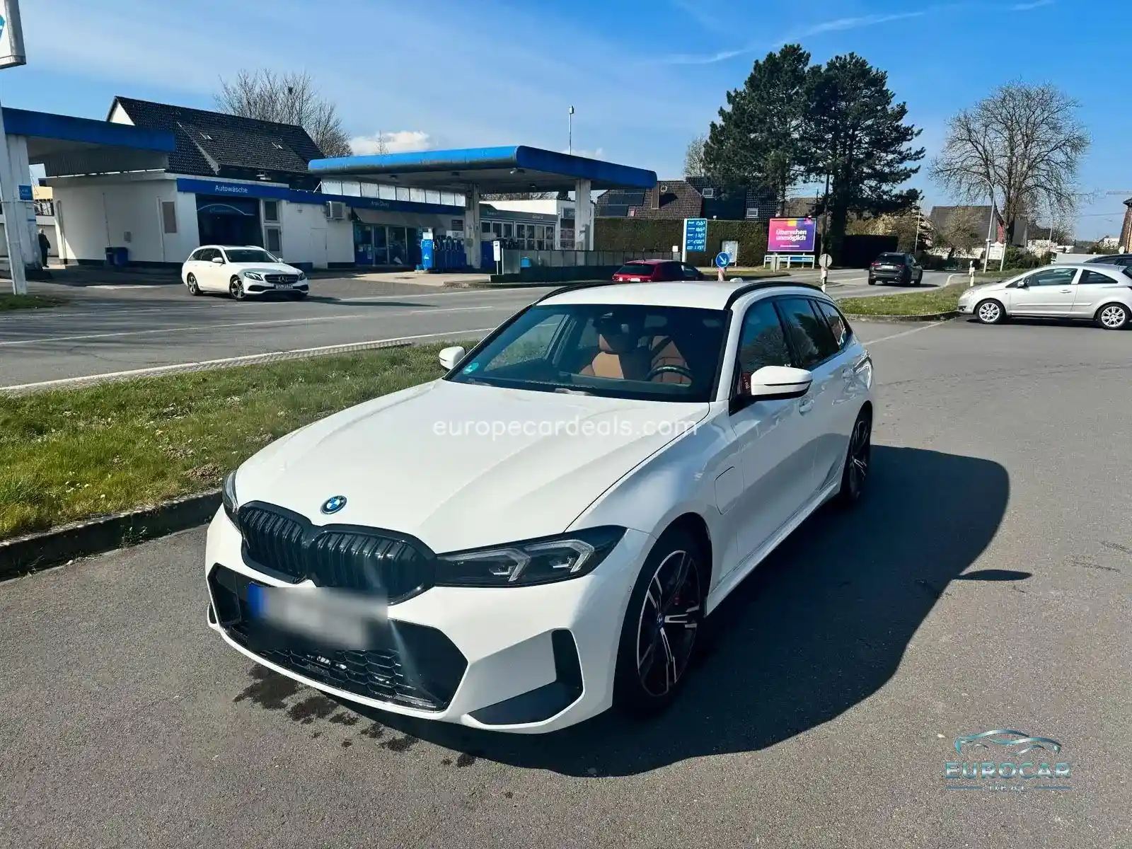 BMW 330