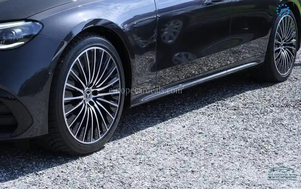 Mercedes-Benz E 200