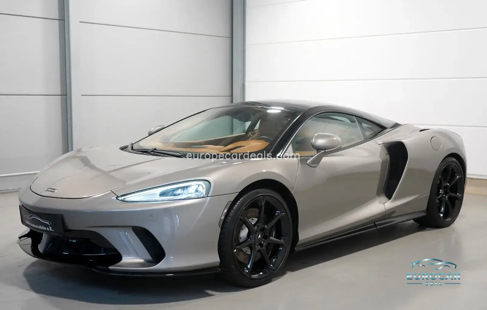 McLaren GT