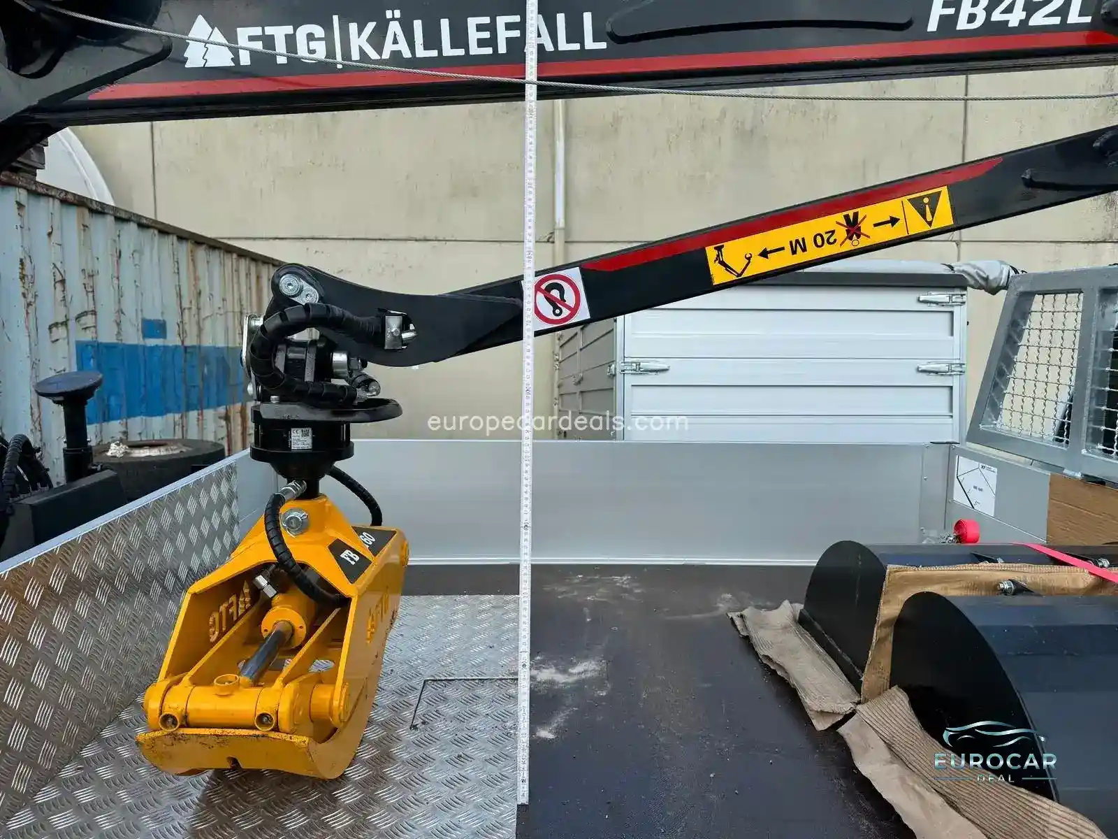 Space Cab LS AT BIG-MAX Forstkran Greifer