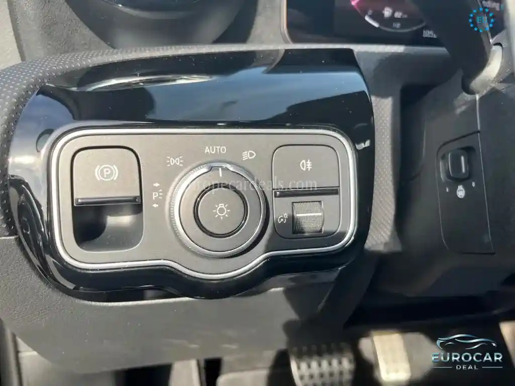 Mercedes-Benz A 35 AMG